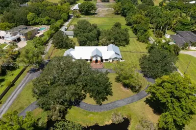 5501 SW 136th Ave, Southwest Ranches: photo 1 of 85