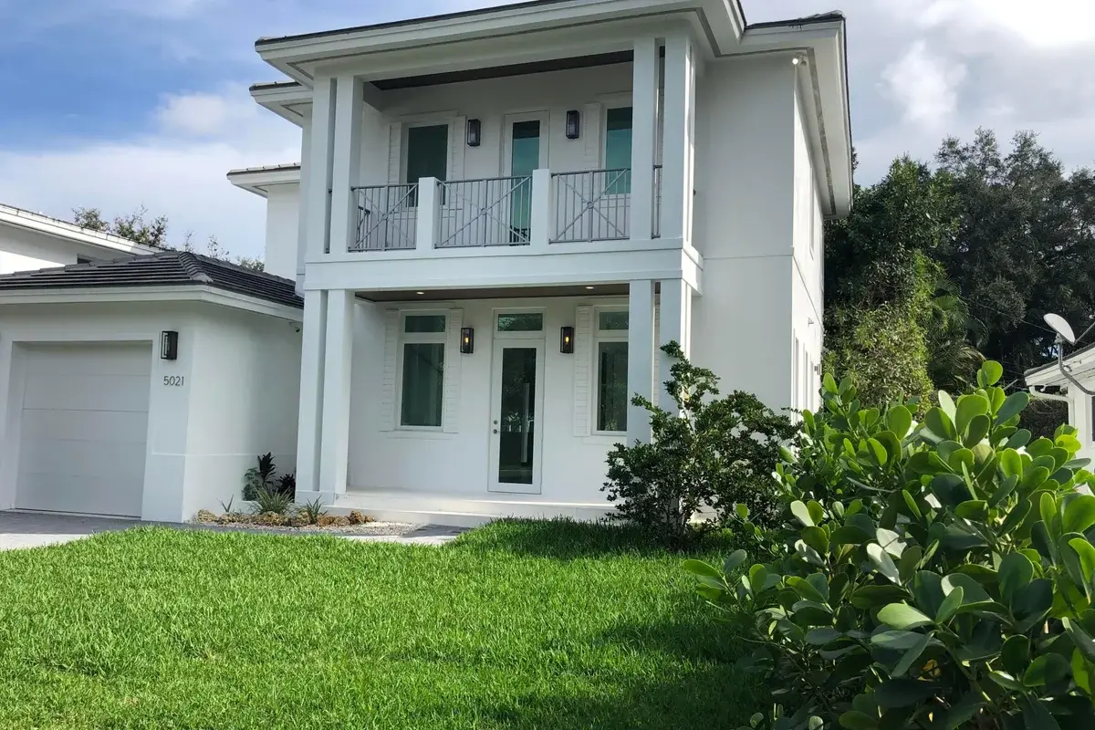5021 Maggiore St, Coral Gables: photo 1 of 31
