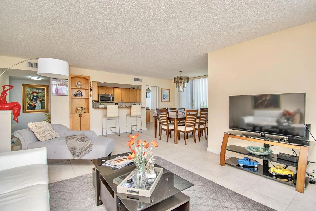 3912 S Ocean Blvd, Highland Beach: photo 1 of 36
