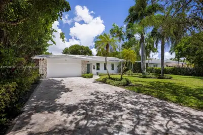 1121 Hardee Rd, Coral Gables: photo 1 of 19