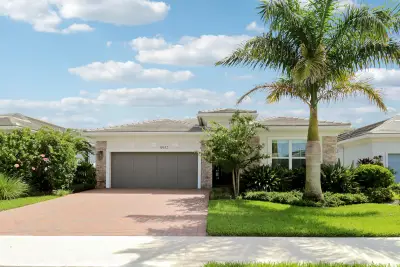 9952 Regency Way, Palm Beach Gardens: photo 1 of 58