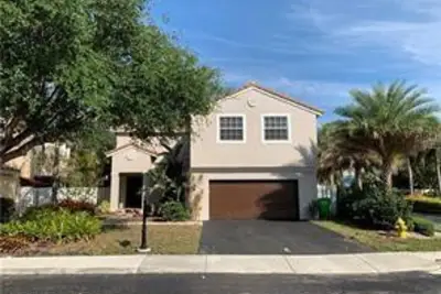 12624 NW 11th Ct, Sunrise: photo 1 of 23