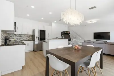 4758 Cypress St, Coconut Creek: photo 1 of 71
