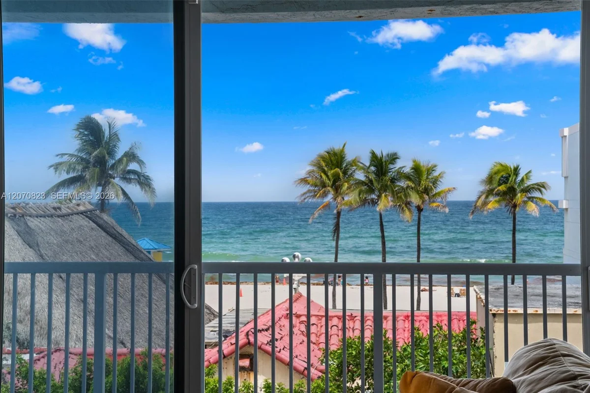311 N Surf Rd, Hollywood: photo 1 of 61