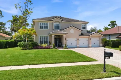 15562 Cypress Park Dr, Wellington: photo 1 of 26