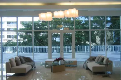 2101 Brickell Ave #1002, Miami: photo 1 of 14