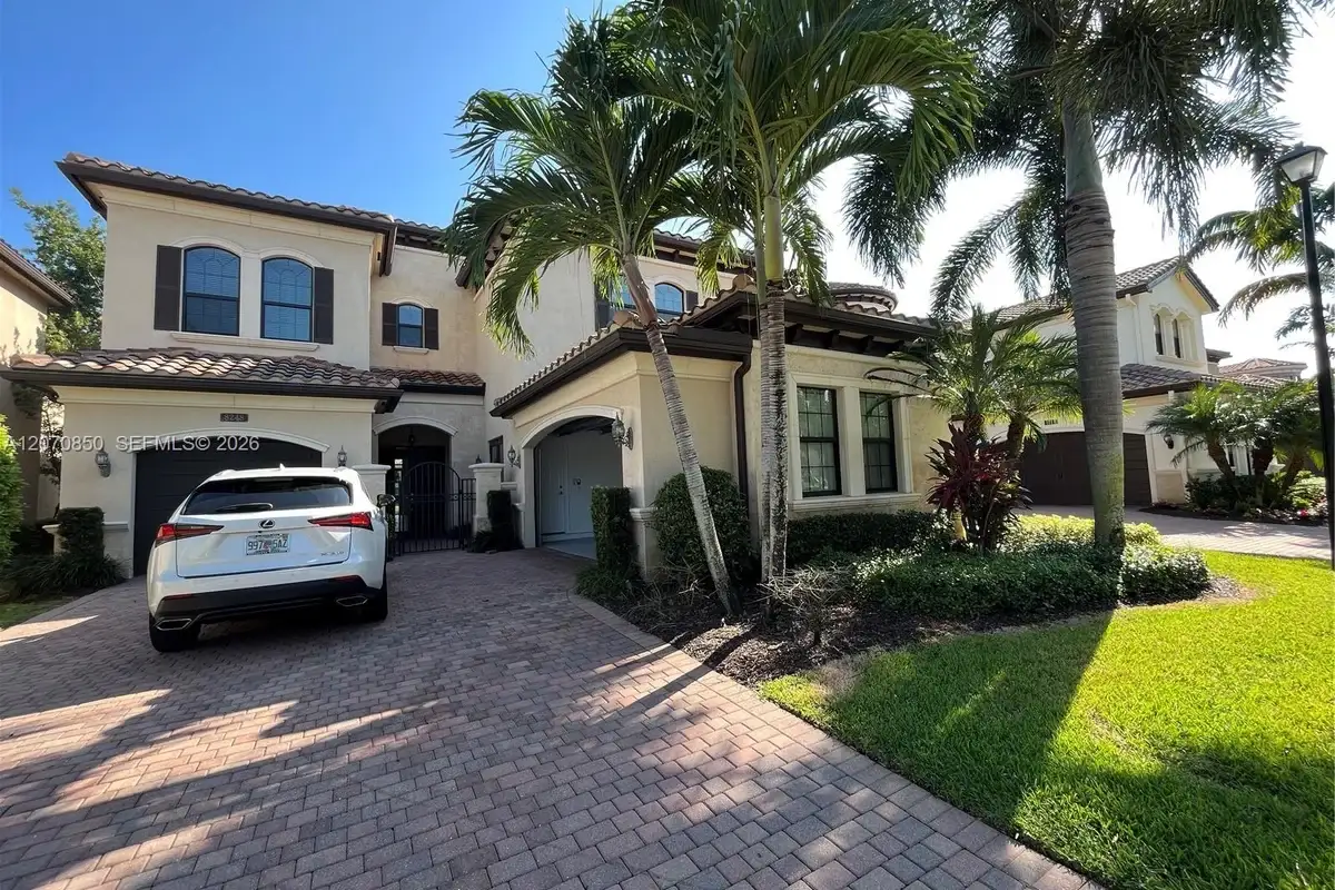 8248 Lost Creek Ln, Delray Beach: photo 1 of 41