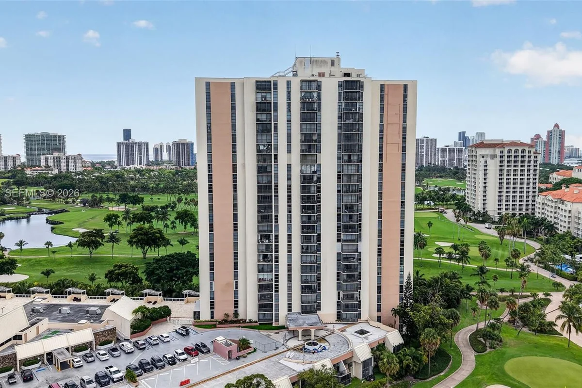 20335 W Country Club Dr #107, Aventura: photo 1 of 19
