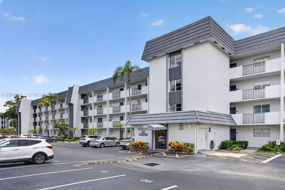 6080 NW 44th St #410, Lauderhill: photo 1 of 17