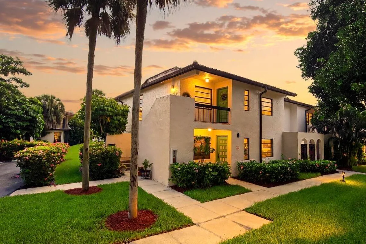 21785 Cypress Dr #46B, Boca Raton: photo 1 of 36
