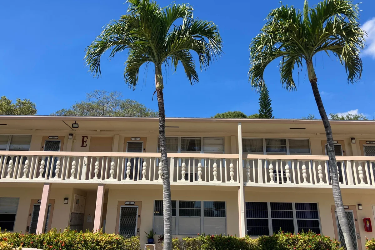 97 Ventnor E, Deerfield Beach: photo 1 of 38