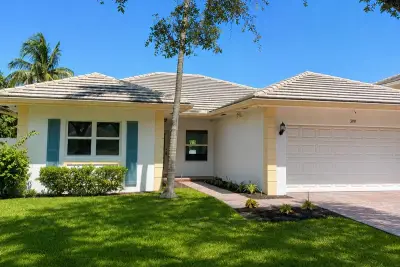 300 NW 17th Ave, Pompano Beach: photo 1 of 23