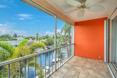 1100 SW 12th St #309, Fort Lauderdale: photo 1 of 43
