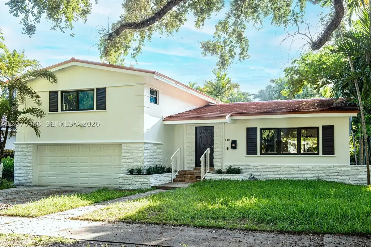 4310 Monserrate St, Coral Gables: photo 1 of 12