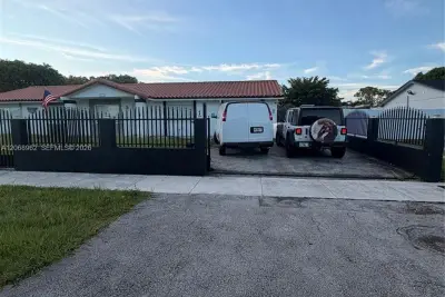 15171 SW 70th St, Miami: photo 1 of 34