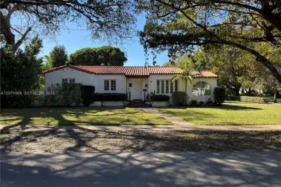 1700 Cortez St, Coral Gables: photo 1 of 18