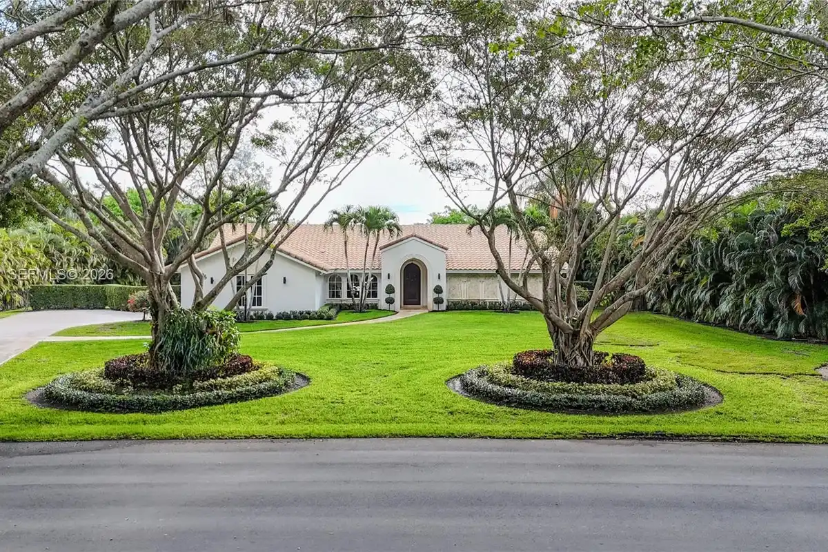 8134 Twin Lake Dr, Boca Raton: photo 1 of 17