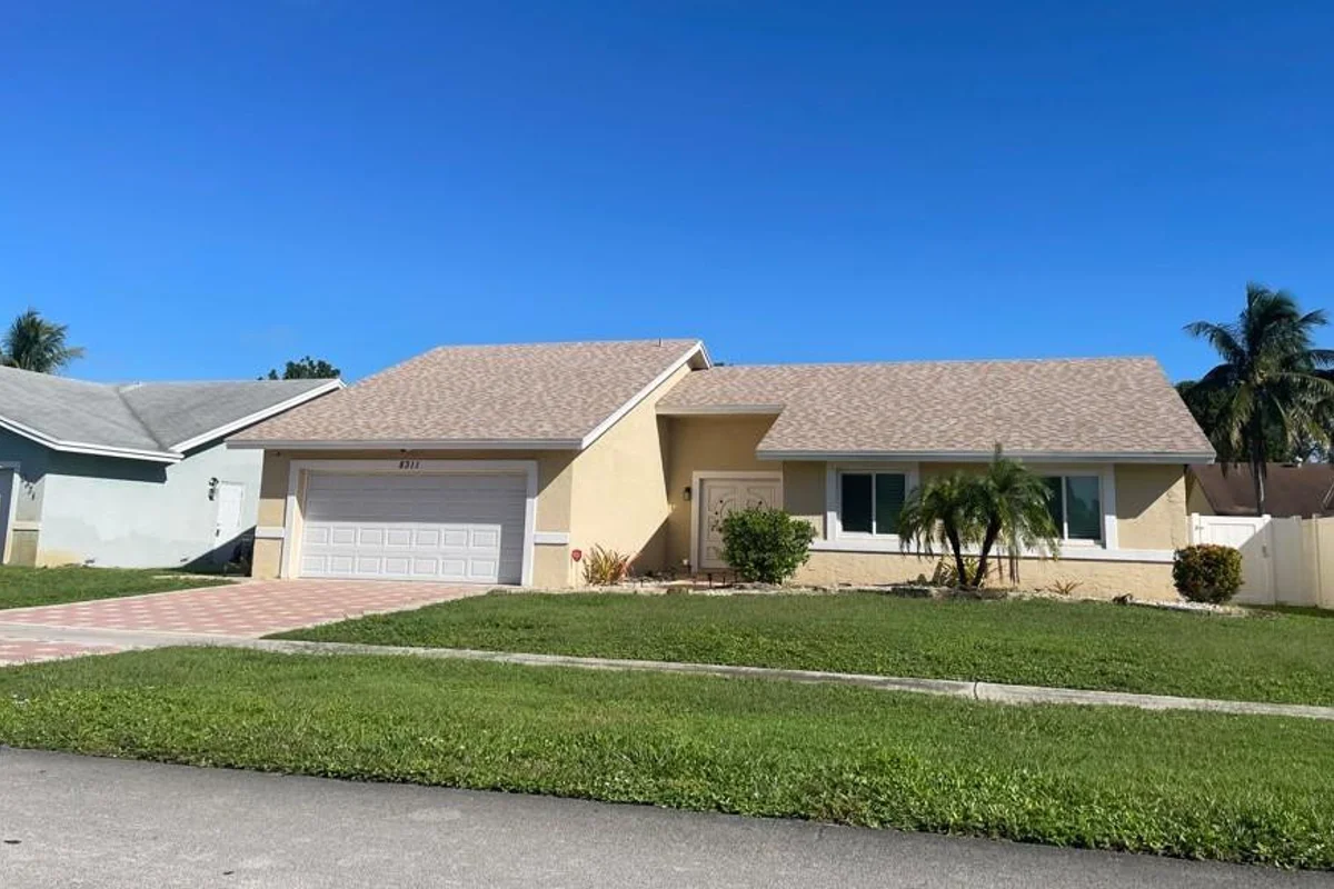 8311 NW 53rd Ct, Lauderhill: photo 1 of 13