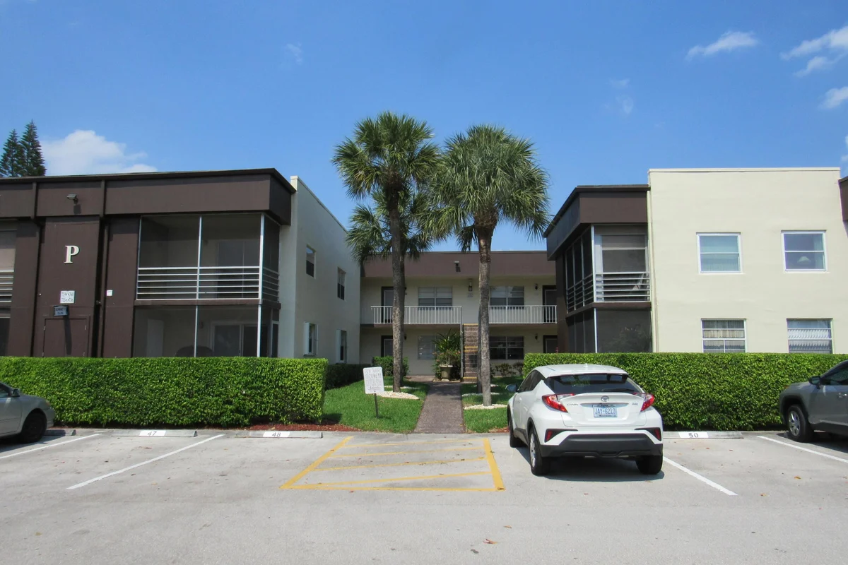 737 Normandy P, Delray Beach: photo 1 of 29