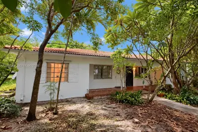 1120 NE 115th St, Biscayne Park: photo 1 of 23