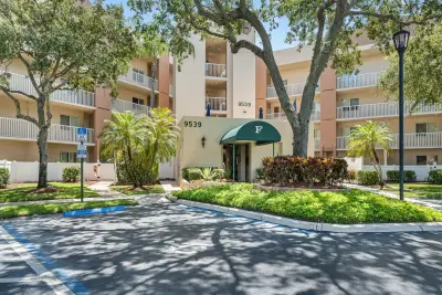 9539 Weldon Cir #F408, Tamarac: photo 1 of 35