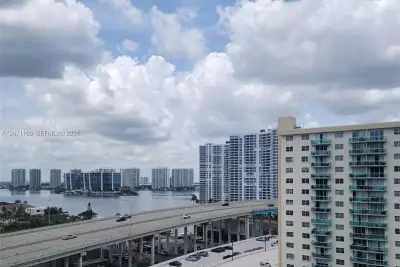 19380 Collins Ave #1207, Sunny Isles Beach: photo 1 of 18