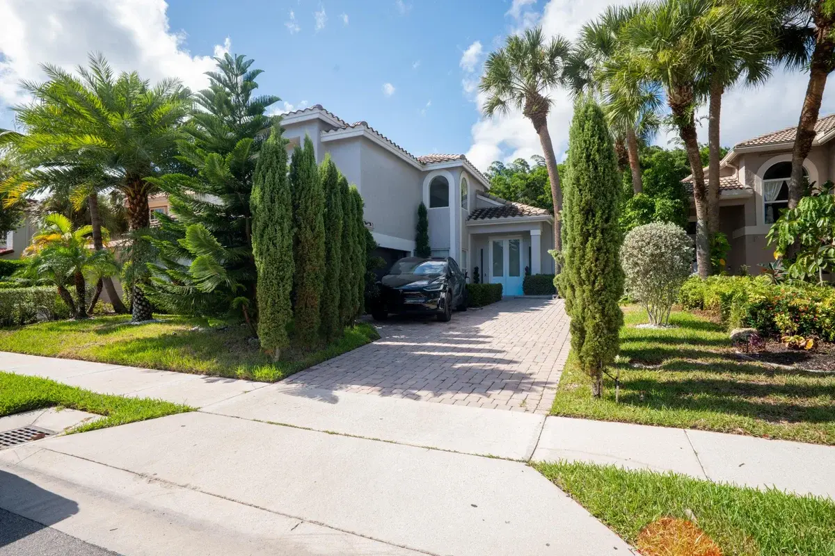 10438 Buena Ventura Dr, Boca Raton: photo 1 of 69