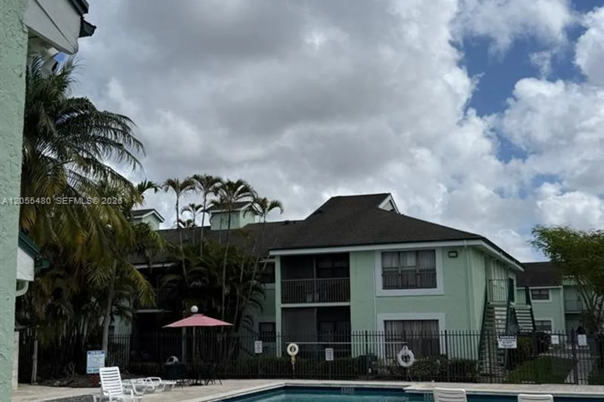 4098 N Pine Island Rd #100, Sunrise: photo 1 of 45