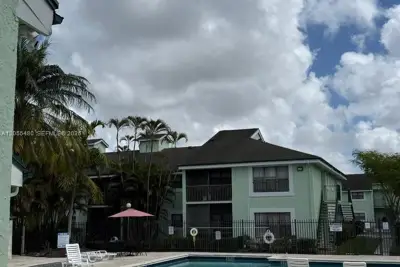4098 N Pine Island Rd #100, Sunrise: photo 1 of 45
