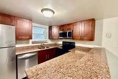 700 SW 81st Ave #1A, North Lauderdale: photo 1 of 11