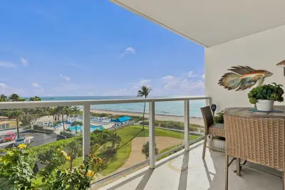 3900 N Ocean Dr #4B, Lauderdale-by-the-Sea: photo 1 of 66