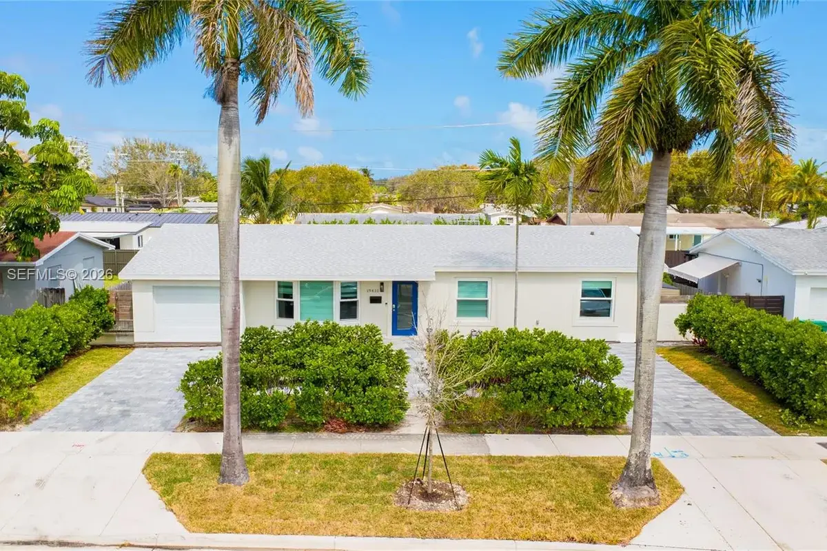 19431 Franjo Rd, Cutler Bay: photo 1 of 36