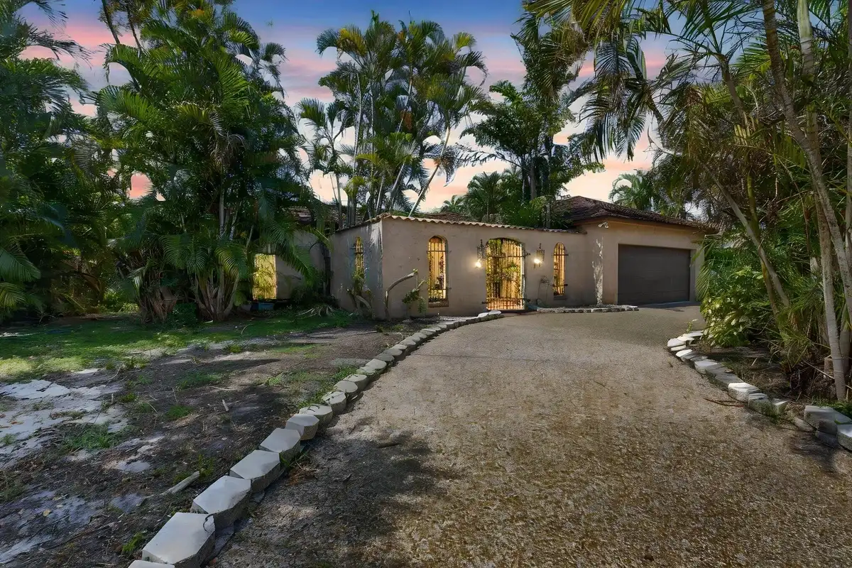 5688 Wind Drift Ln, Boca Raton: photo 1 of 34