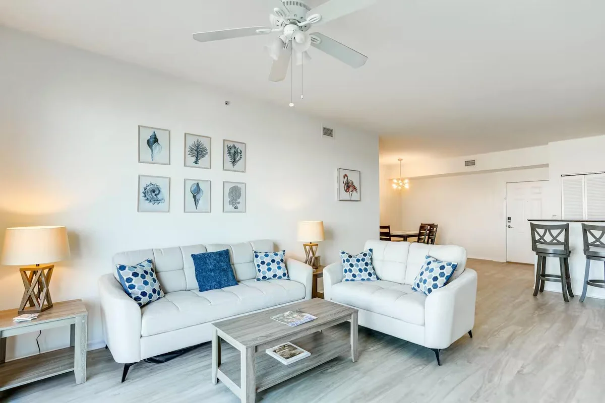 802 W Windward Way #301, Lantana: photo 1 of 18