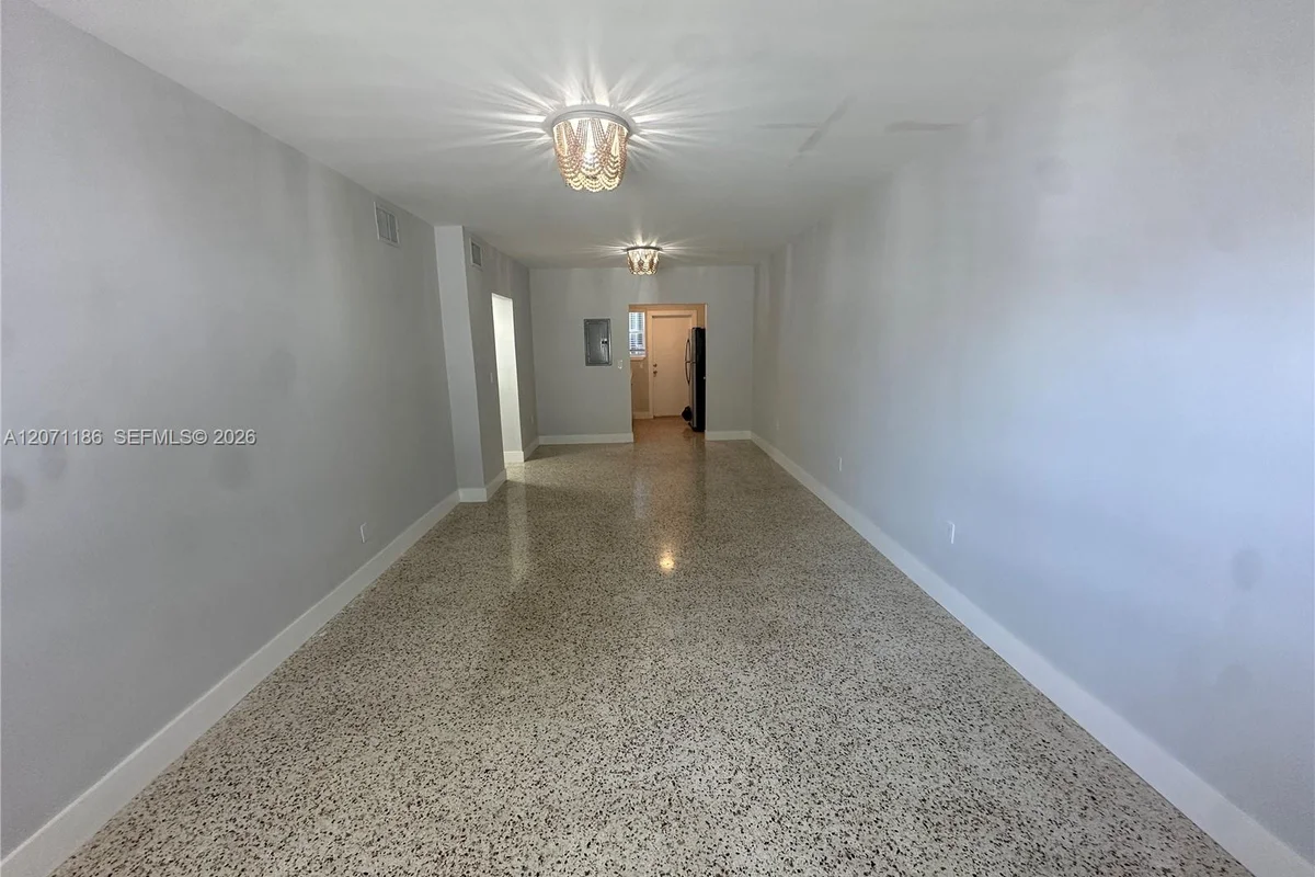 836 81st St #4, Miami Beach: photo 1 of 16
