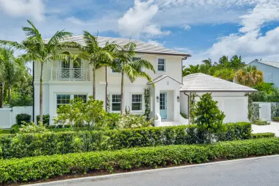 223 Monterey Rd, Palm Beach: photo 1 of 45