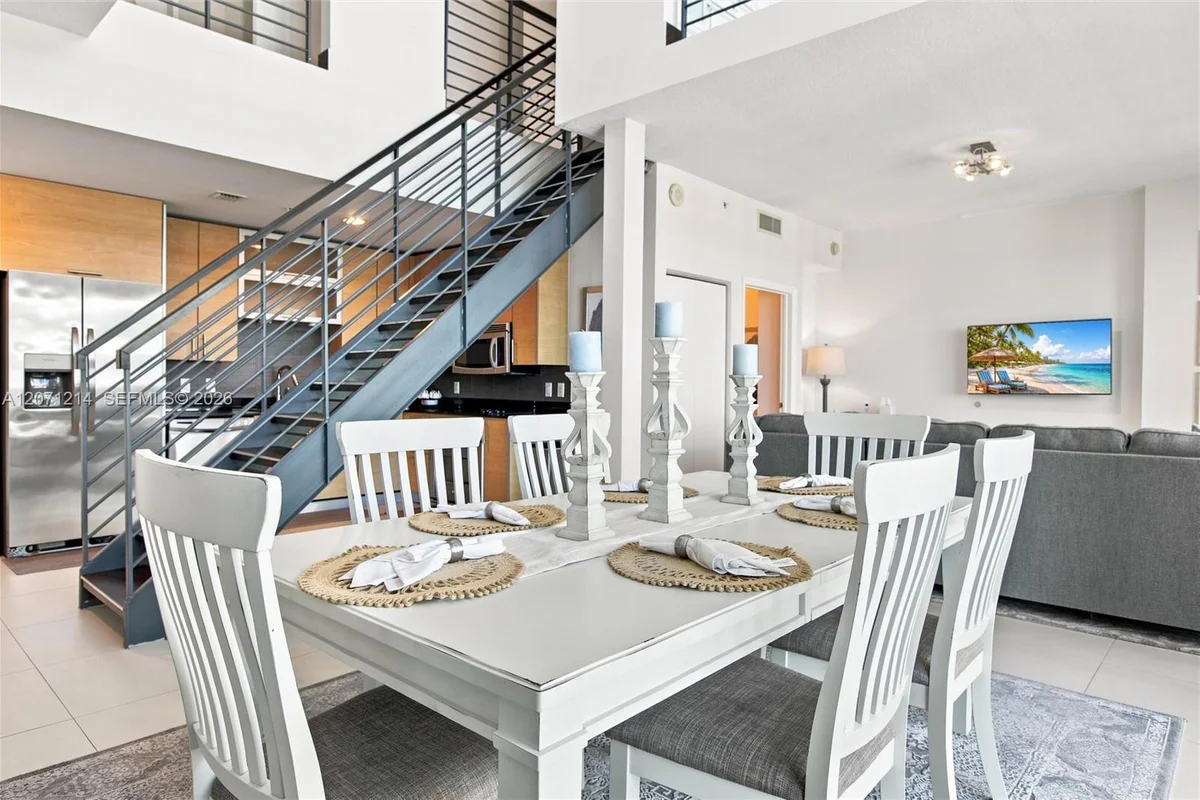 60 SW 13th St #4602, Miami: photo 1 of 27