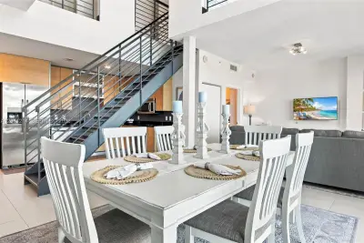 60 SW 13th St #4602, Miami: photo 1 of 27