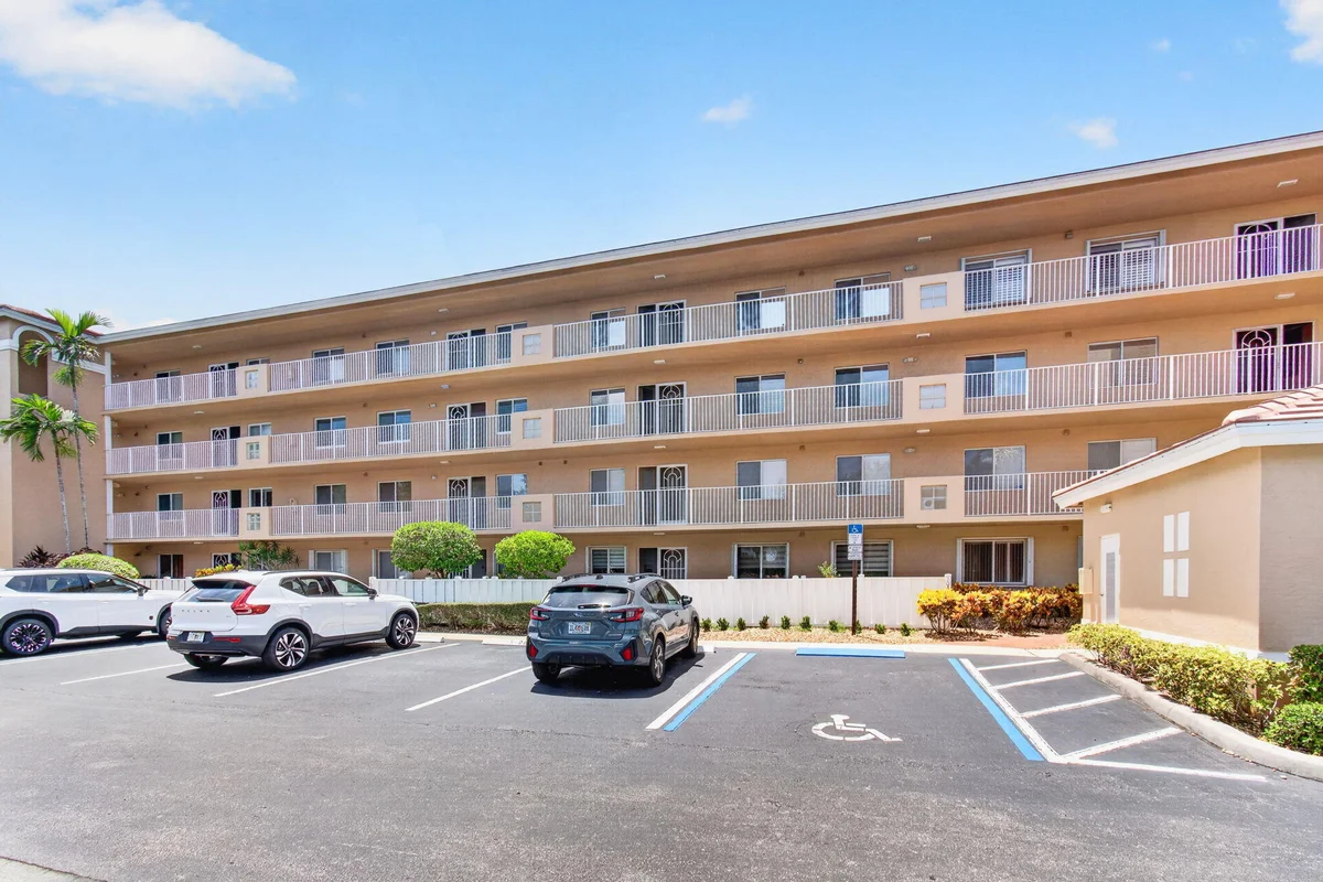 5746 Crystal Shores Dr #303, Boynton Beach: photo 1 of 95