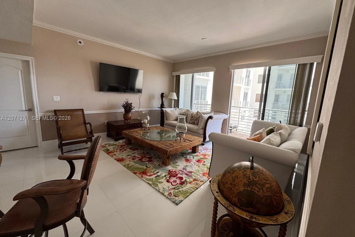 1830 Radius Dr #1105, Hollywood: photo 1 of 18
