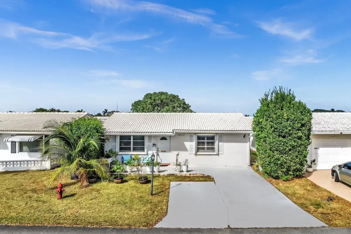 1907 SW 22nd Ave, Boynton Beach: photo 1 of 63