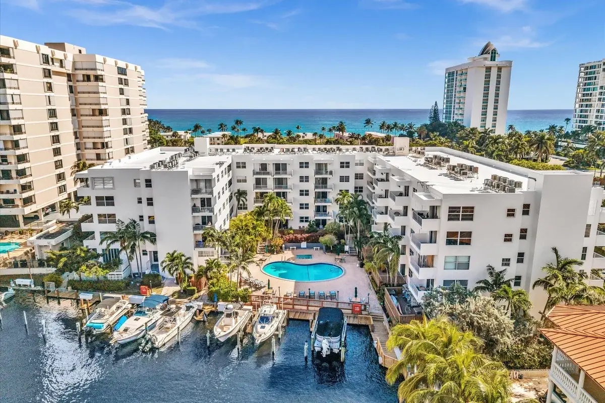 1421 S Ocean Blvd #116, Pompano Beach: photo 1 of 40