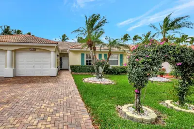 6078 Lake Hibiscus Dr, Delray Beach: photo 1 of 47