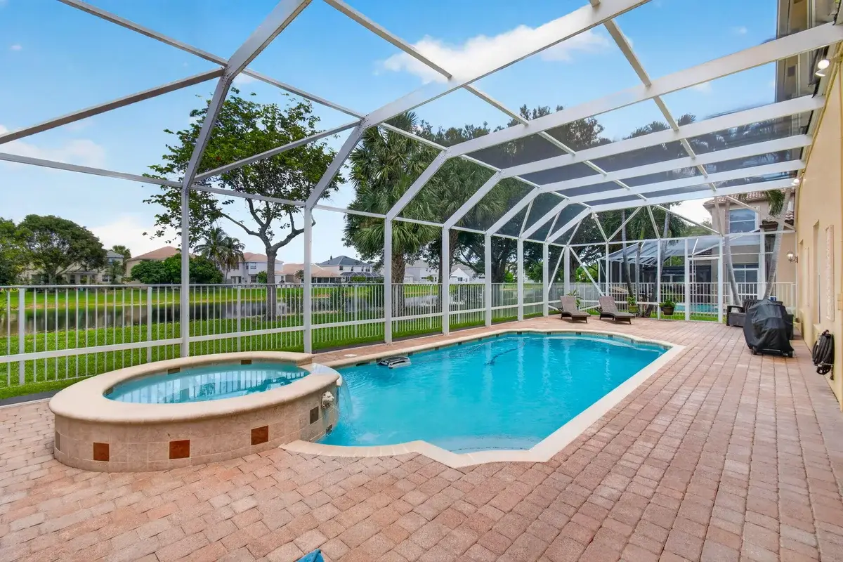 1183 Canyon Way, Wellington: photo 1 of 76