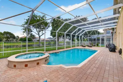 1183 Canyon Way, Wellington: photo 1 of 76