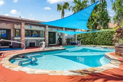 11723 SW 95th Ter, Miami: photo 1 of 67