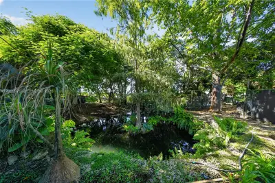 House in Homestead: photo 1 of 48