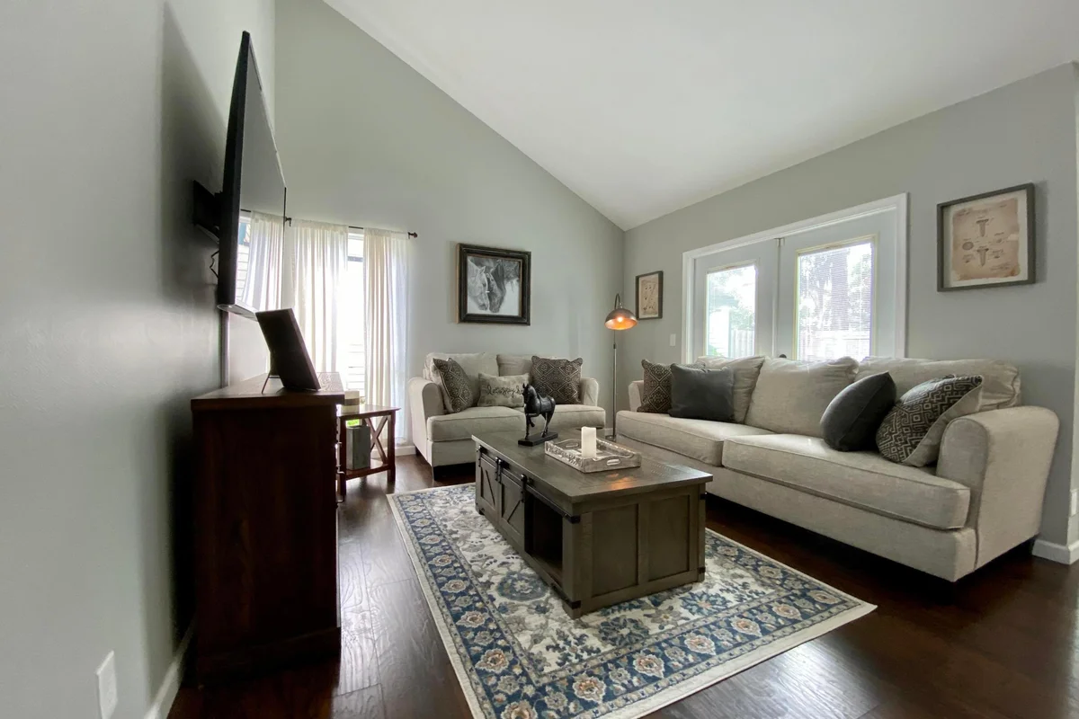 453 Park Forest Way, Wellington: photo 1 of 22
