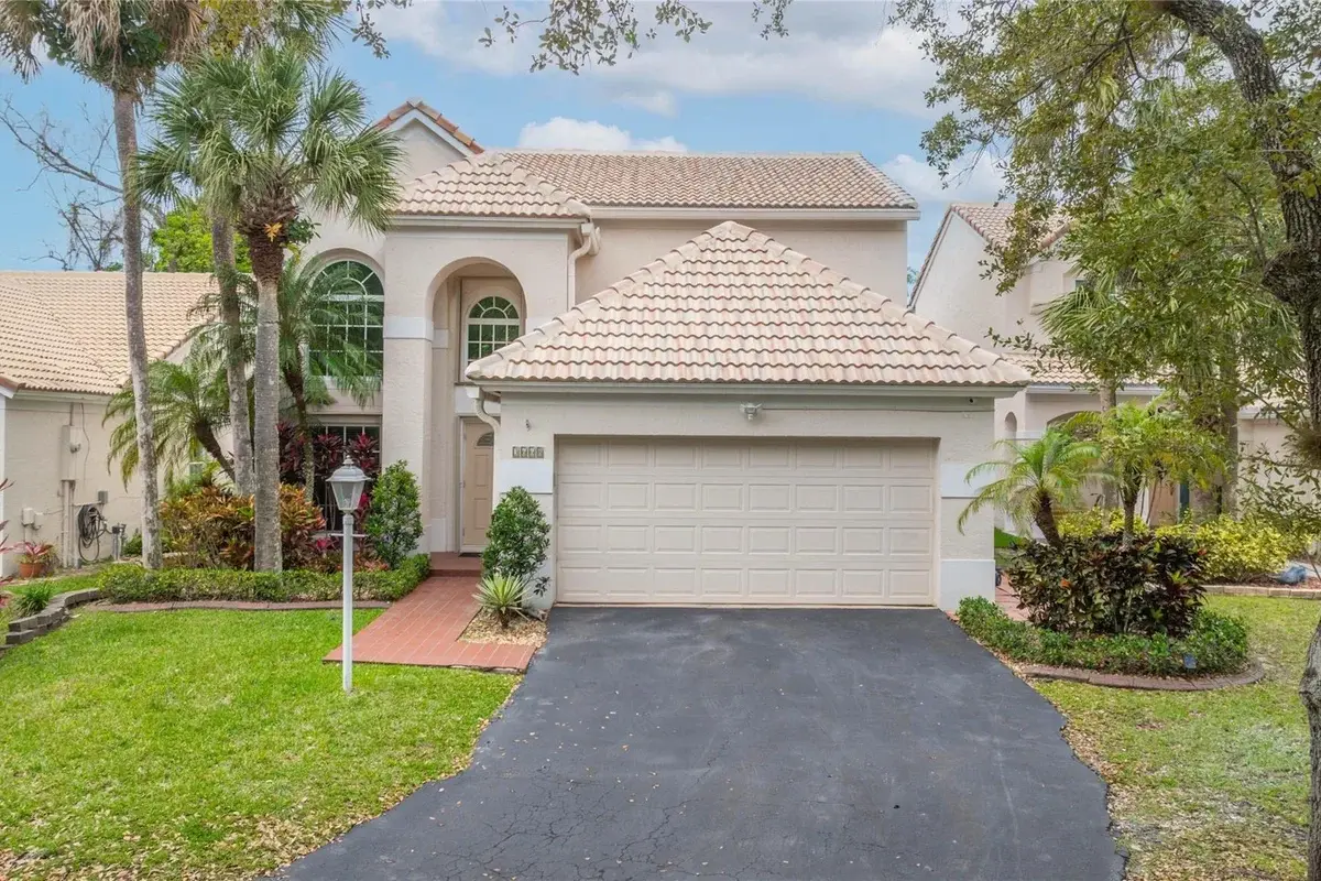 3668 Wilderness Way, Coral Springs: photo 1 of 101