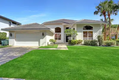 5866 St Annes Way, Boca Raton: photo 1 of 40